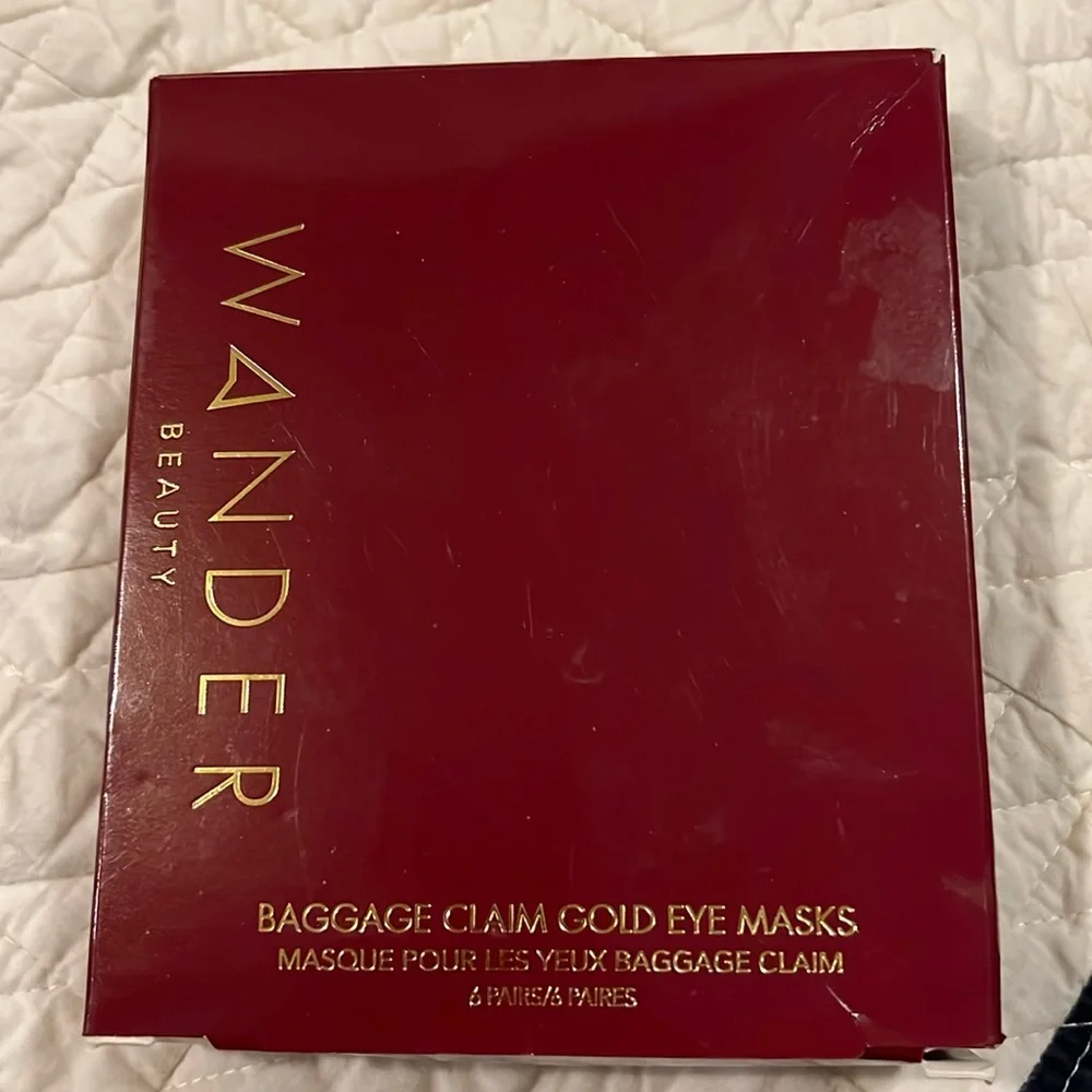 Wander Beauty Baggage Claim gold eye masks new